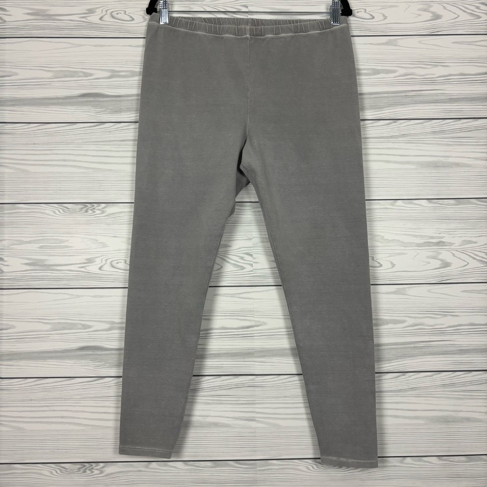 SKIMS Soft Gray Capri Leggings Size 3X